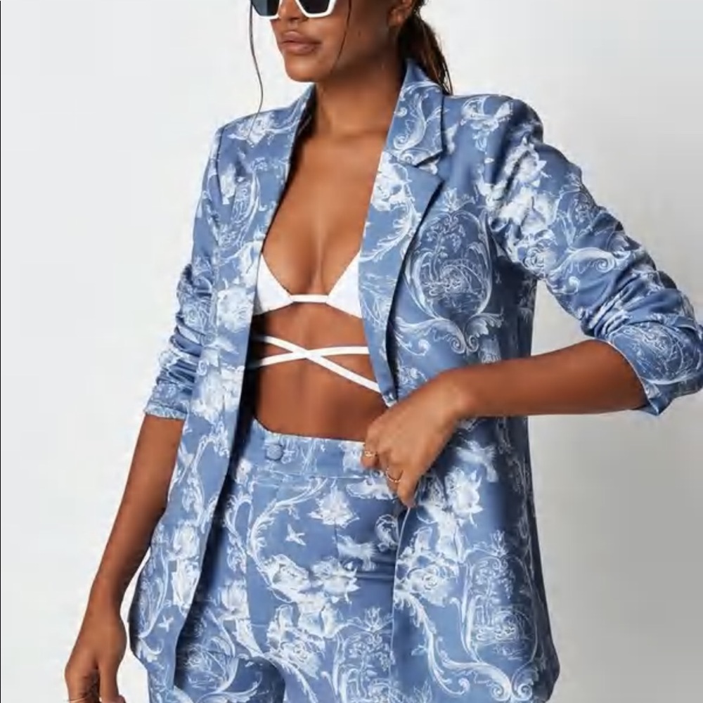 blue co ord porcelain print boyfriend blazer from Missguided size 6
